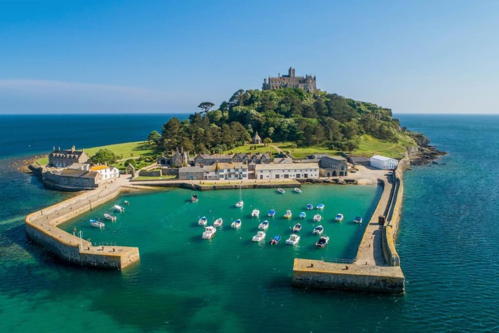 Spacious 1 Bedroom Apartment Near Seafront Penzance Exterior photo